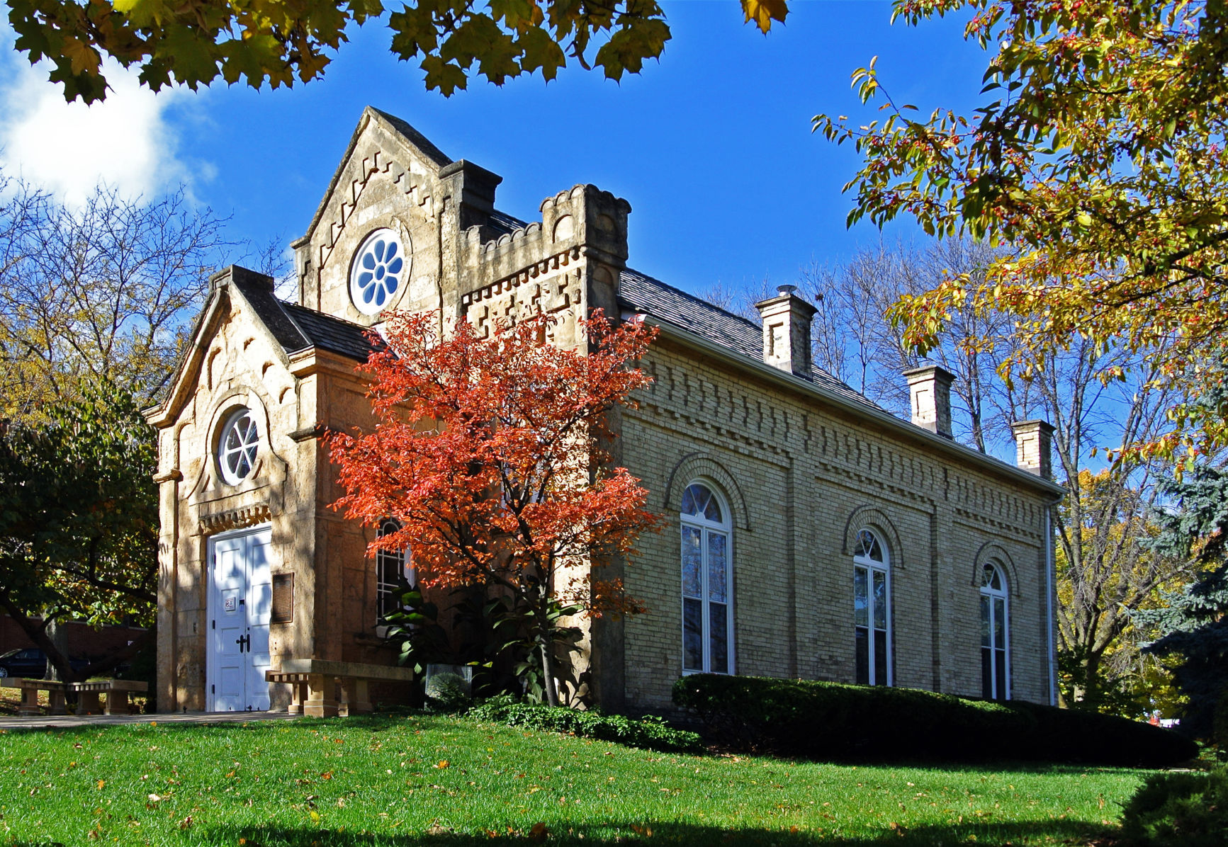 Exterior, 2013